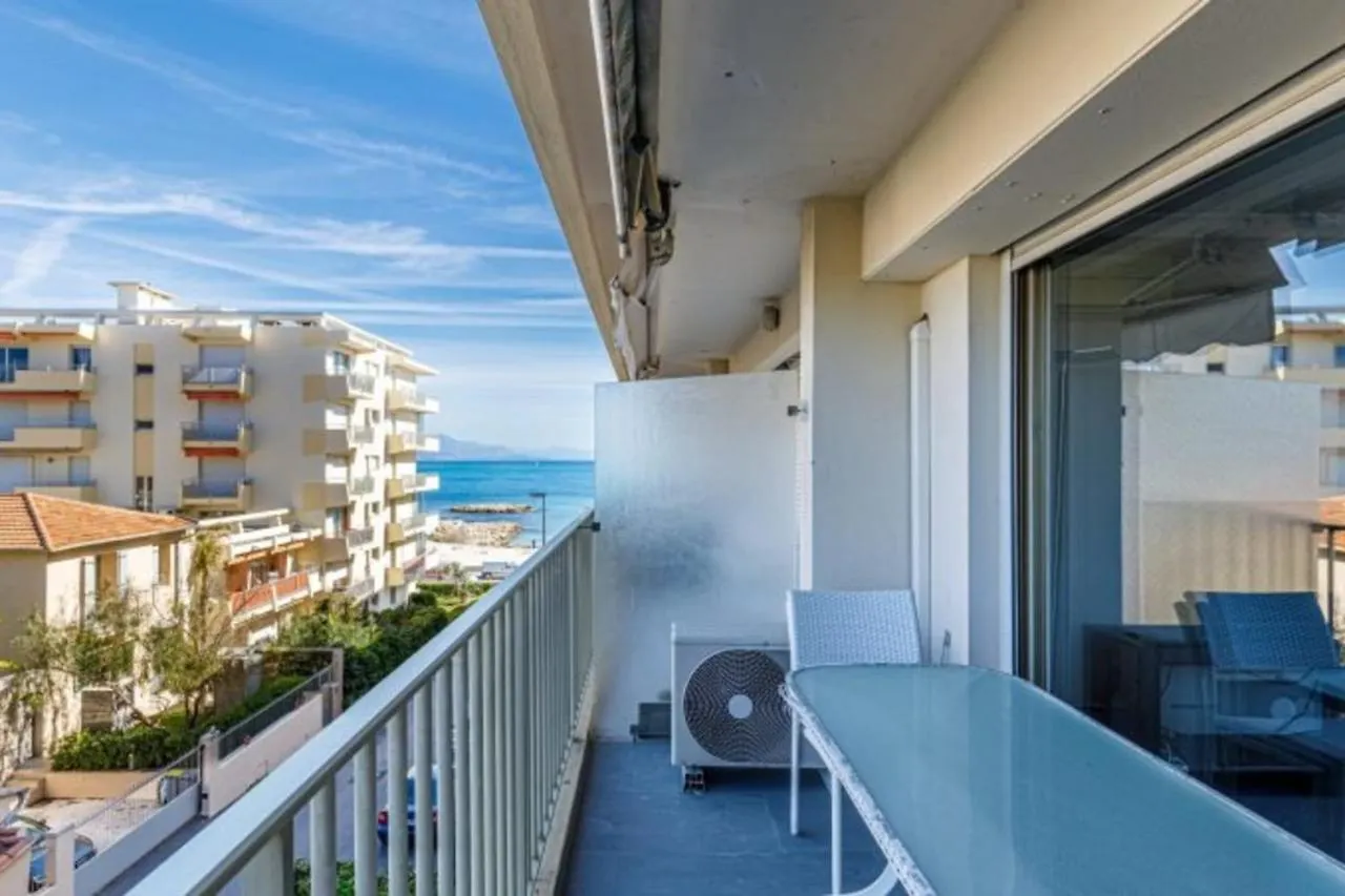Tamanaco Beach 1Bdr Apartment With Balcony Sea View And Pool Antibes France